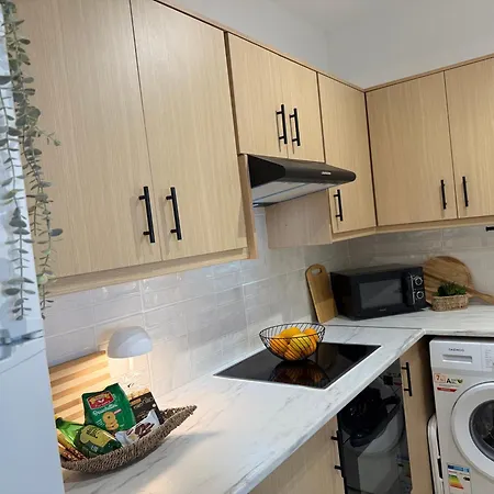 Salt & Kozee 2br Cozy Flat With Pool Access - Near Beaches Apartamento Paralimni